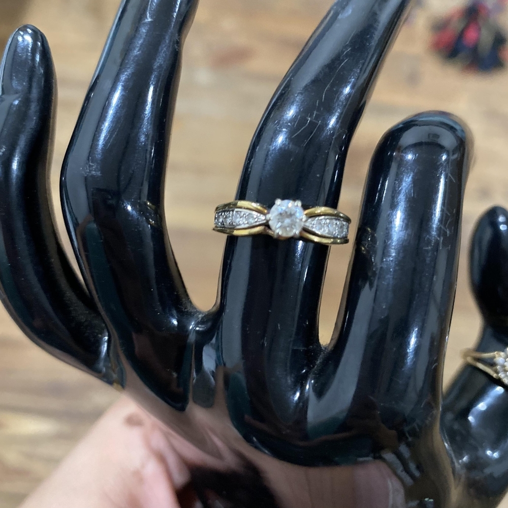 Gold ring